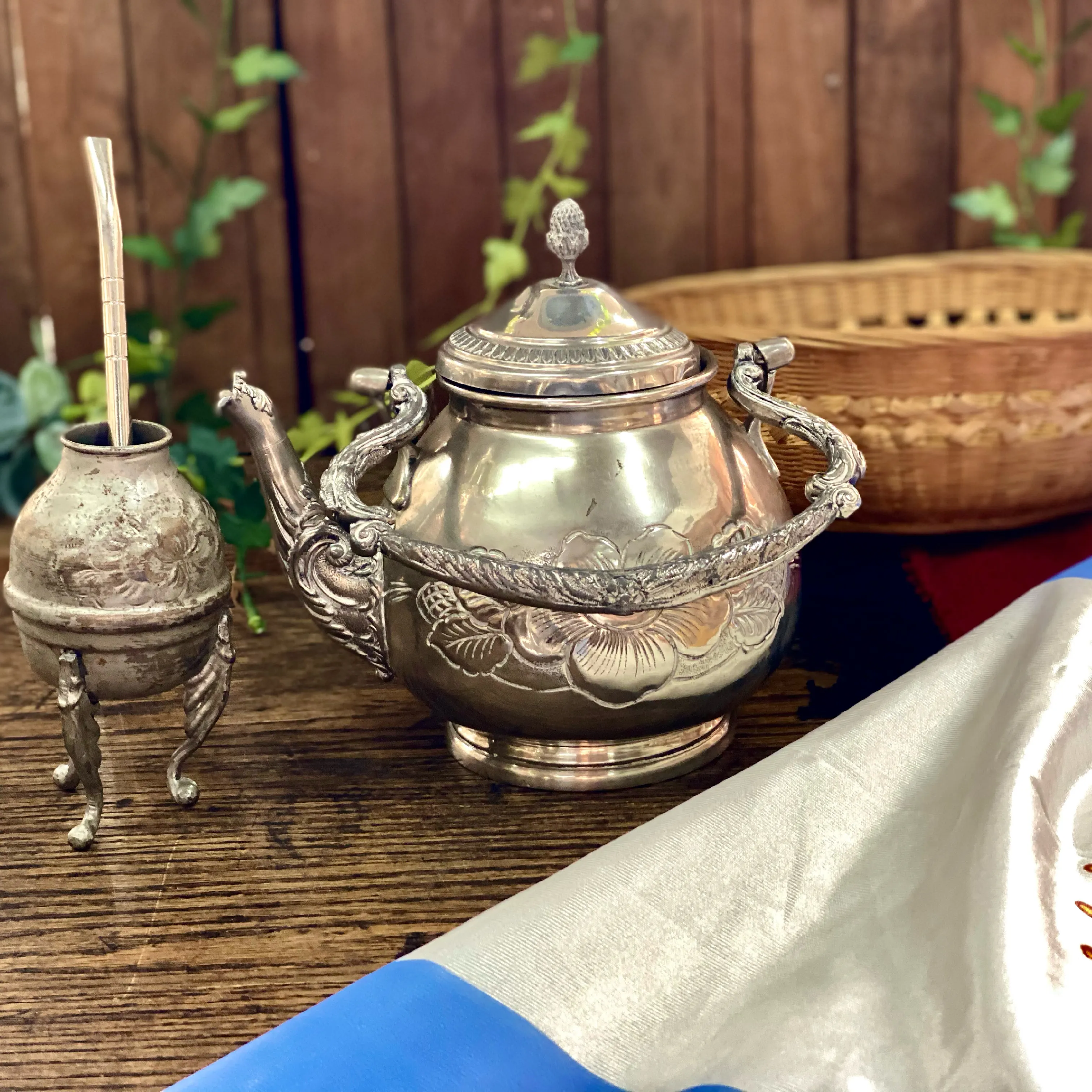 PAVA DE PLATA LABRADA ANTIQUE