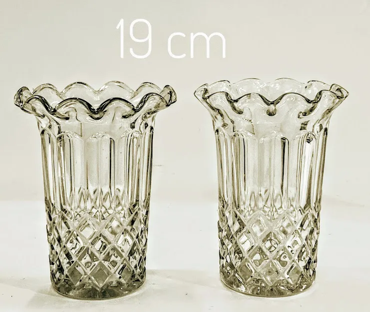 FLORERO CRISTAL ANTIGUO TALLADO "FCAT8 " 12 X 19 CM 