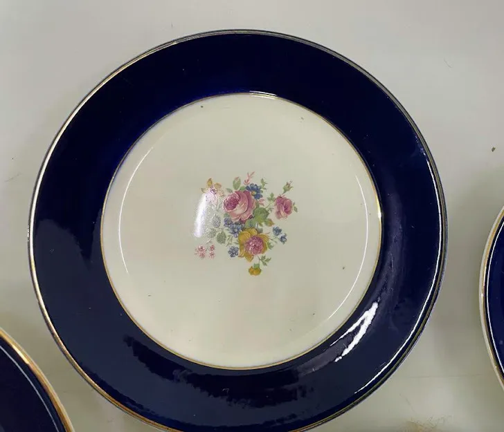 PLATO PLAYO AZUL CON FLORES VINTAGE LOZALIT- Diam. 25 cm