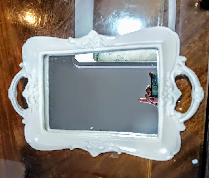 BANDEJA ESPEJADA  BLANCA RECTANGULAR  26 x 20 cm 