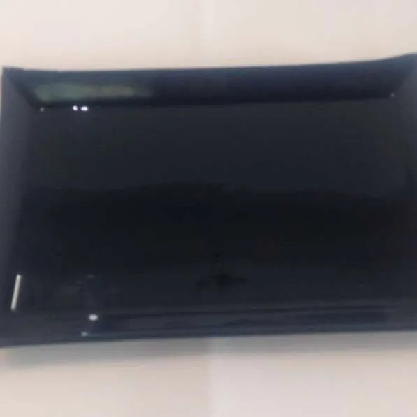 BANDEJA VITREA NEGRA  28 X 18 CM (SN005)