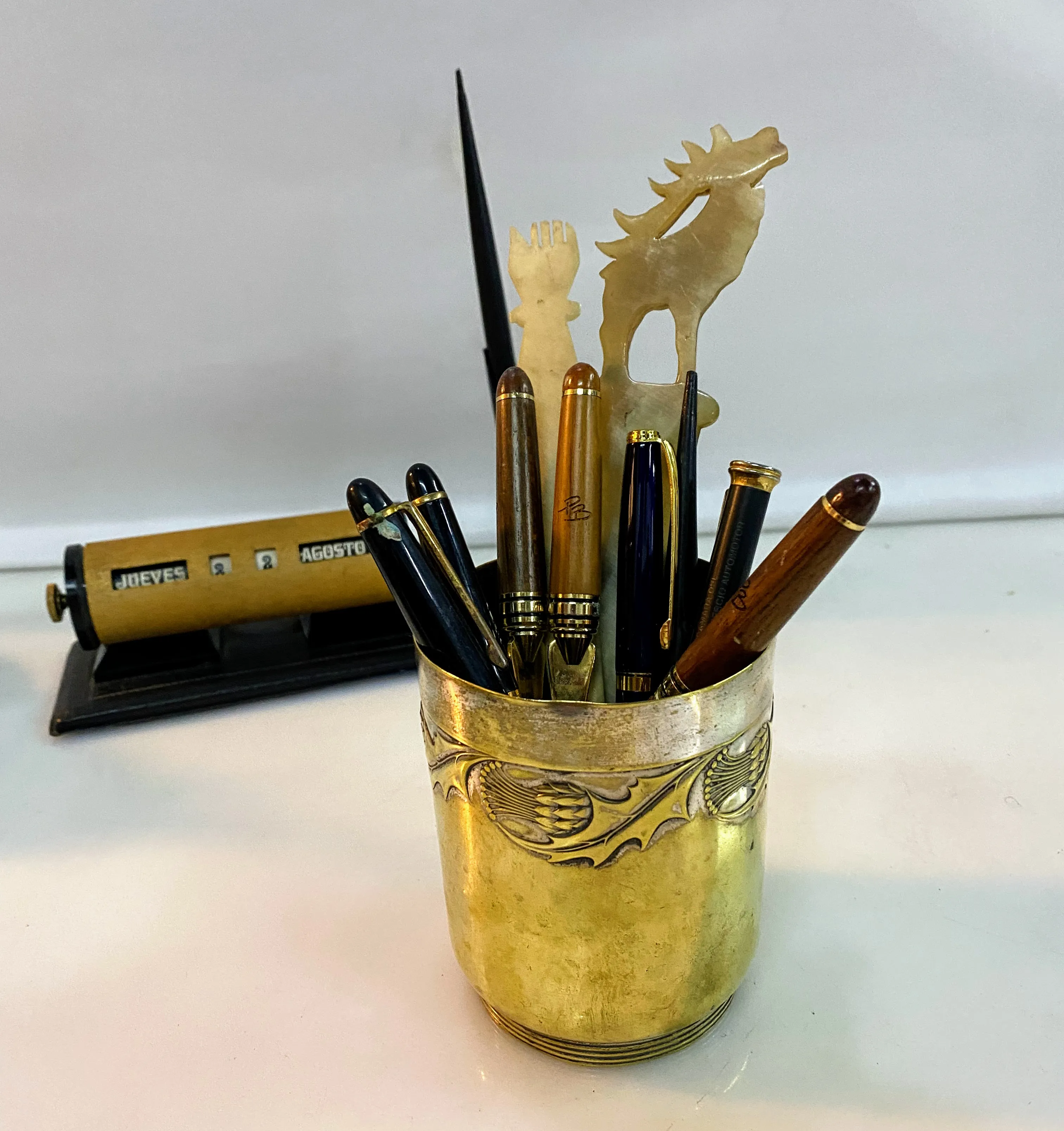 PORTALAPIZ DE BRONCE CON BORDE LABRADO