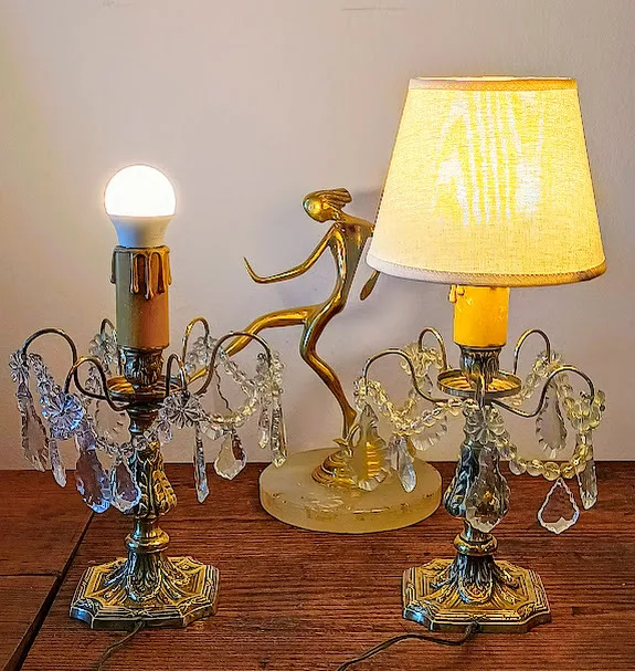 VELADOR BRONCE CON  CAIRELES ANTIGUO  26 CM