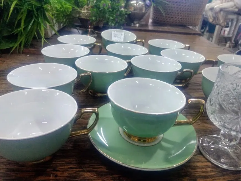 TAZA DE TÉ PREMIUM -VERDE PASTEL 