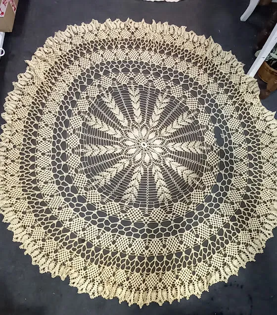 MANTEL REDONDO A CROCHET ESPIGAS 170 CM