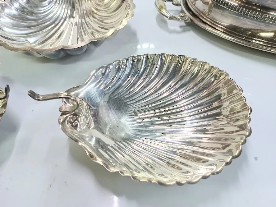 BANDEJA OSTRA PLATIL CON ASA "BOP" - 24 X 22 X6 CM ALT