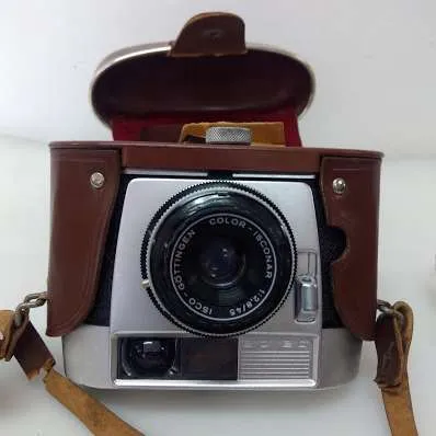 CAMARA FOTOGRAFICA  ESTUCHE  CUERO MARRON