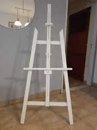 ATRIL BLANCO GRANDE:Med: Alto  180 cm , Ancho  60 cm  