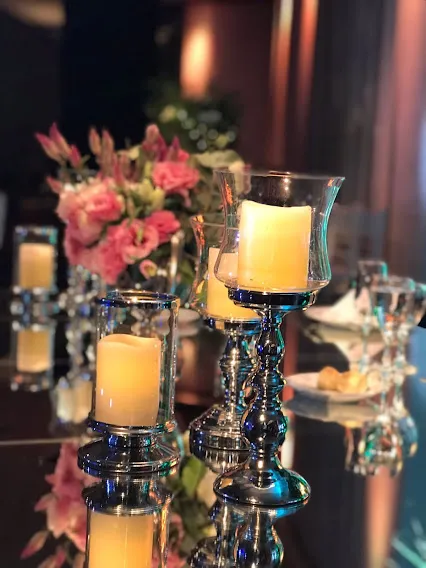  FANAL PARIS   BAJO  con base metal y tulipa Diam: 14 -Alt 28 CM (CP028)