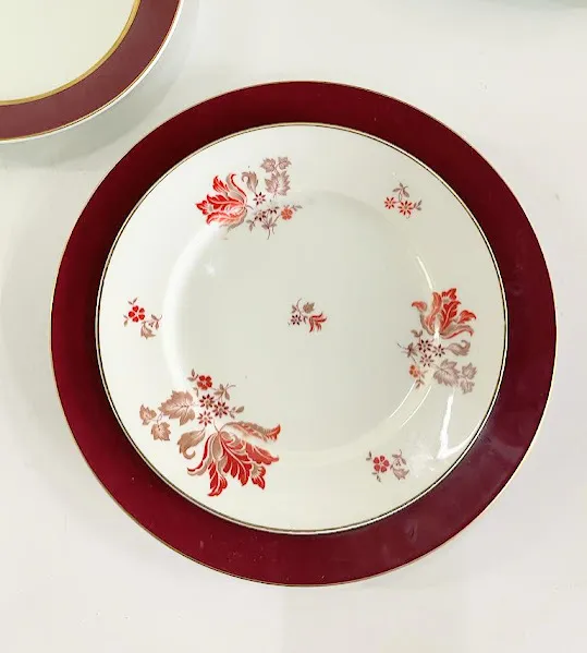 PLATO DE POSTRE  BAVARIA LIRIOS ROJOS - 19 CM