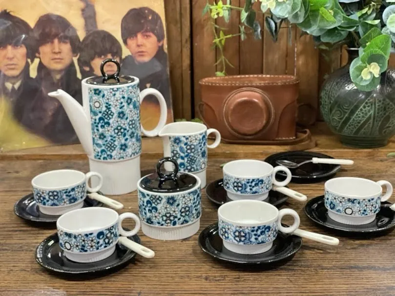 AZUCARERA RETRO FLORES AZUL Y NEGRO