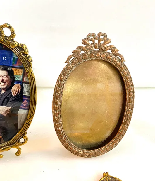 MINI PORTA RETRAO  OVAL DE COBRE  7 X 10 CM 