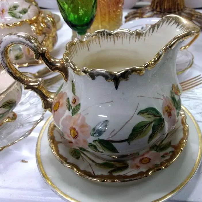 LECHERA ANTIGUA PORCELANA SATURNO