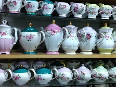 TETERA  PORCELANA VINTAGE  ROSA DIOR