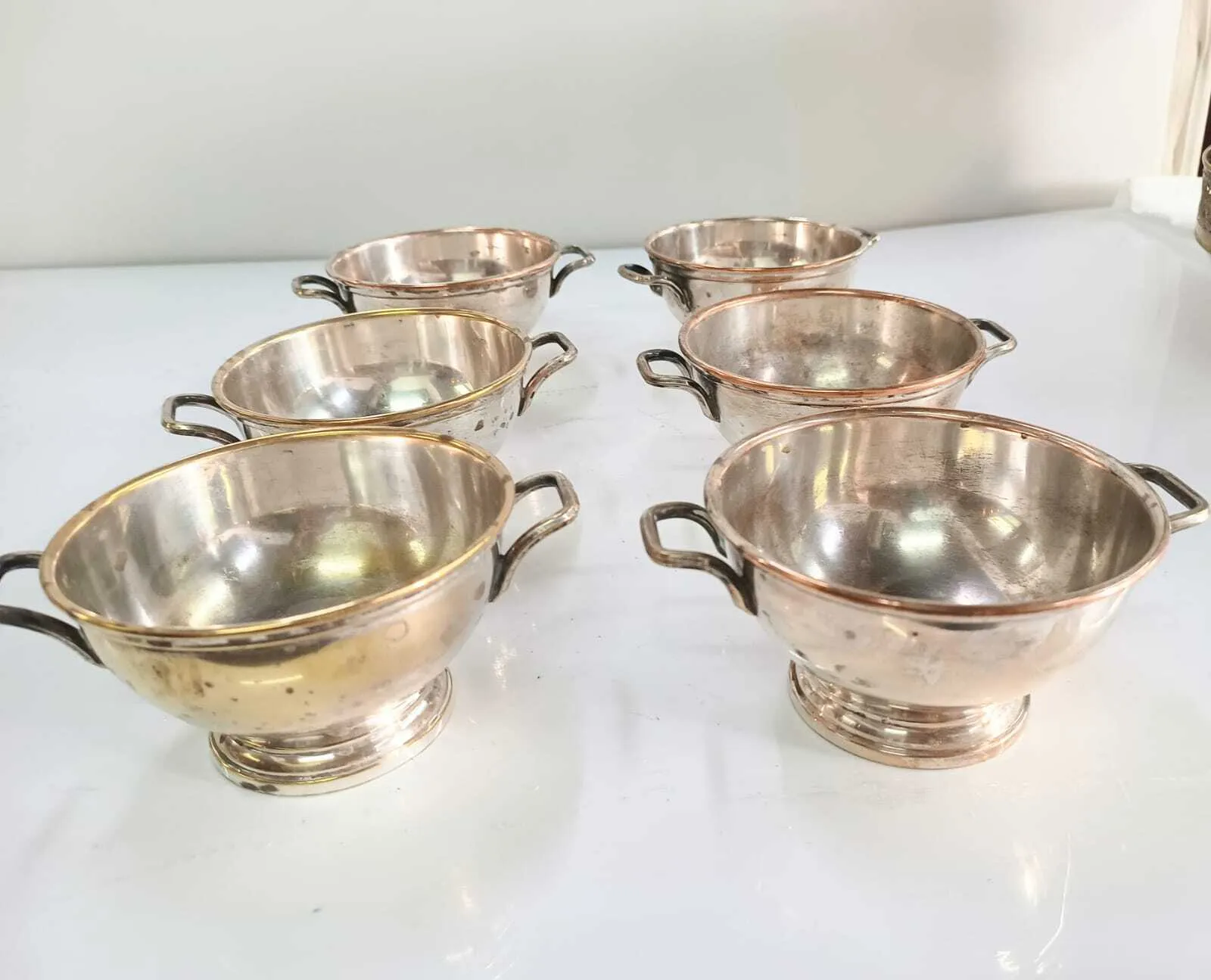 TAZA CONSOME METAL PLATEADO ATENEA - BOCA 12,5 X 8 CM ALT.