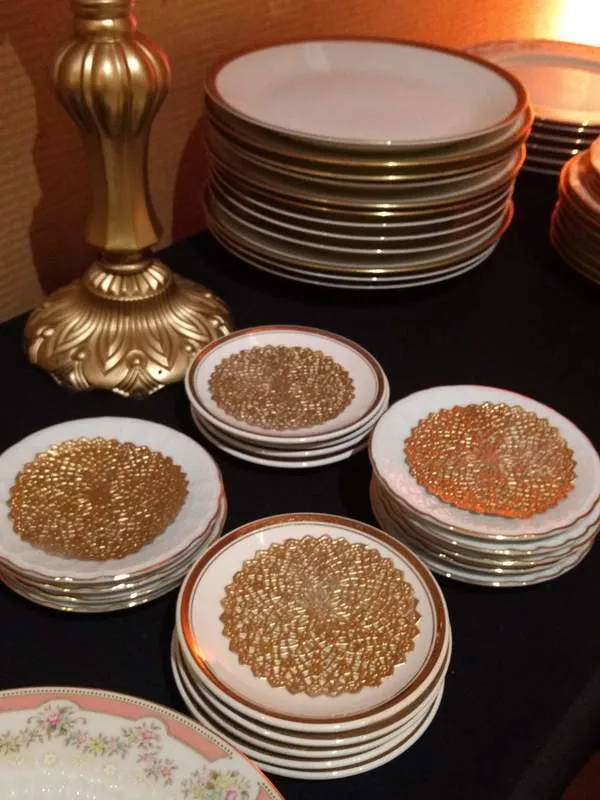 PLATITO DE PAN PORCELANA BORDE ORO 8/10 CM