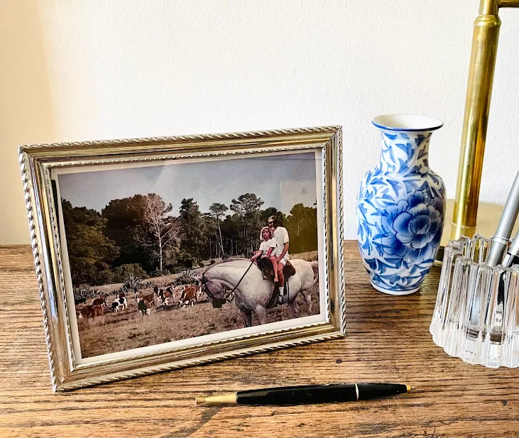 PORTA RETRATO PLATIL  DOBLE BORDE   22 X 17 CM " PP4"