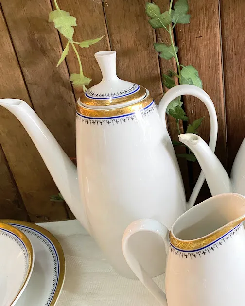 CAFETERA  VERBANO CORONA AZUL Y ORO