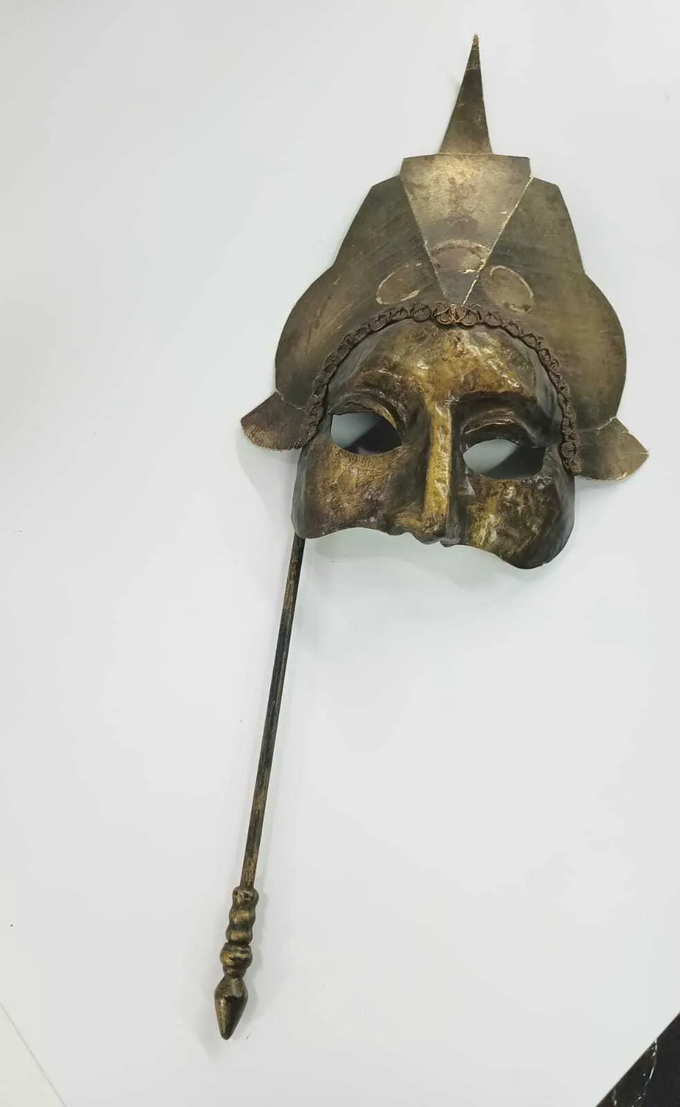 MASCARA VENECIANA ORO VIEJO CON MANGO - L 45CM