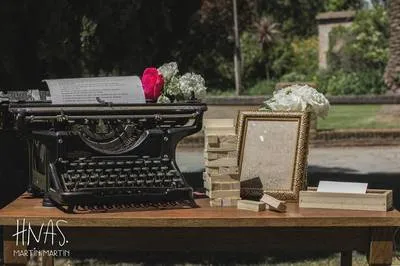 MAQUINA DE ESCRIBIR  UNDERWOOD