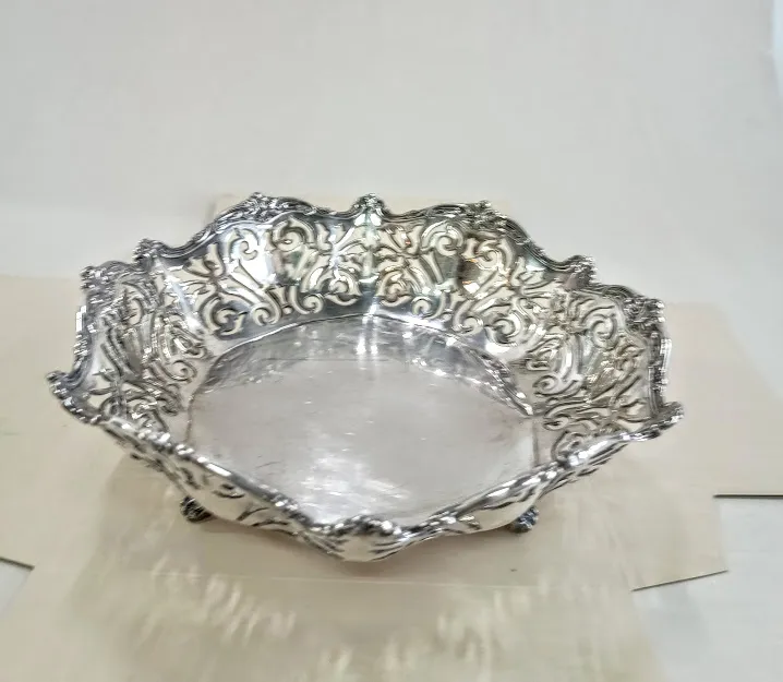 CENTRO  METAL PLATEADO CALADO "CMP" (REED & BARTON)