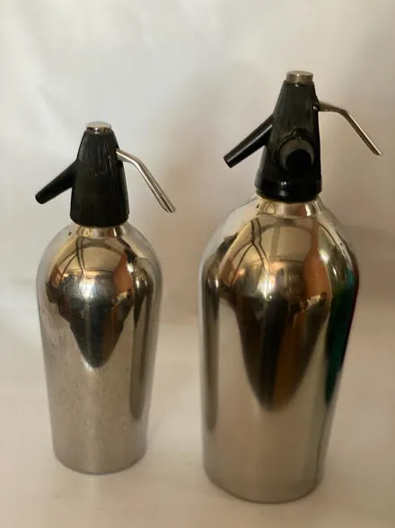 SIFON ANTIGUO DRAGO DE METAL