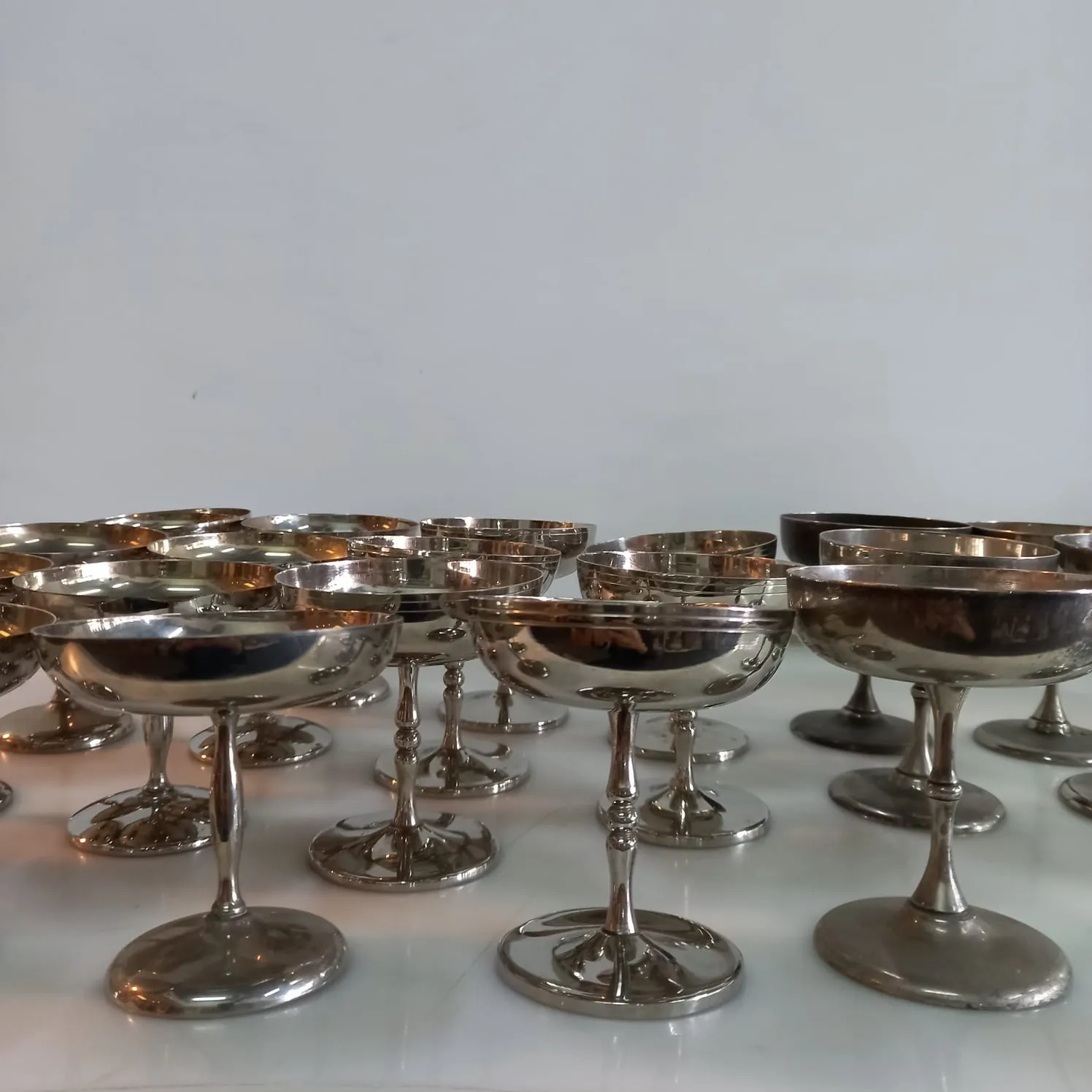 COPA CHAMPAGNE PLATA  M.ANTONIETA  MODELO 01 -  9 X 9 CM 