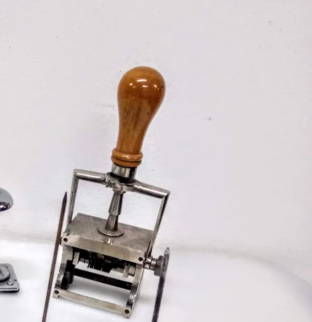 SELLO DE ESCRITORIO XL