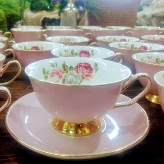 TAZA DE TÉ PREMIUM-ROSA PASTEL  CON FLOR 