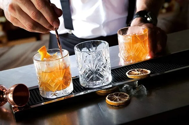 VASO WHISKY VIDRIO LABRADO - 340 ML  - 8.5 X 9 CM ALT.