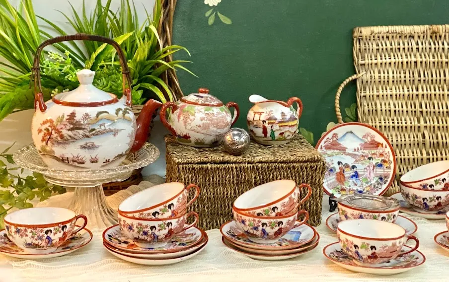 JUEGO DE TE PORCELANA  " JAPAN" SELLO ROJO X 12 PAX  -27  pzas