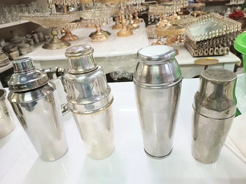 COCTELERA METAL PLATEADA