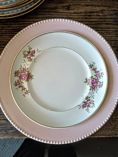 PLATO ENTRADA / POSTRE HARFORD 105 - FLORCITAS   - 20 CM