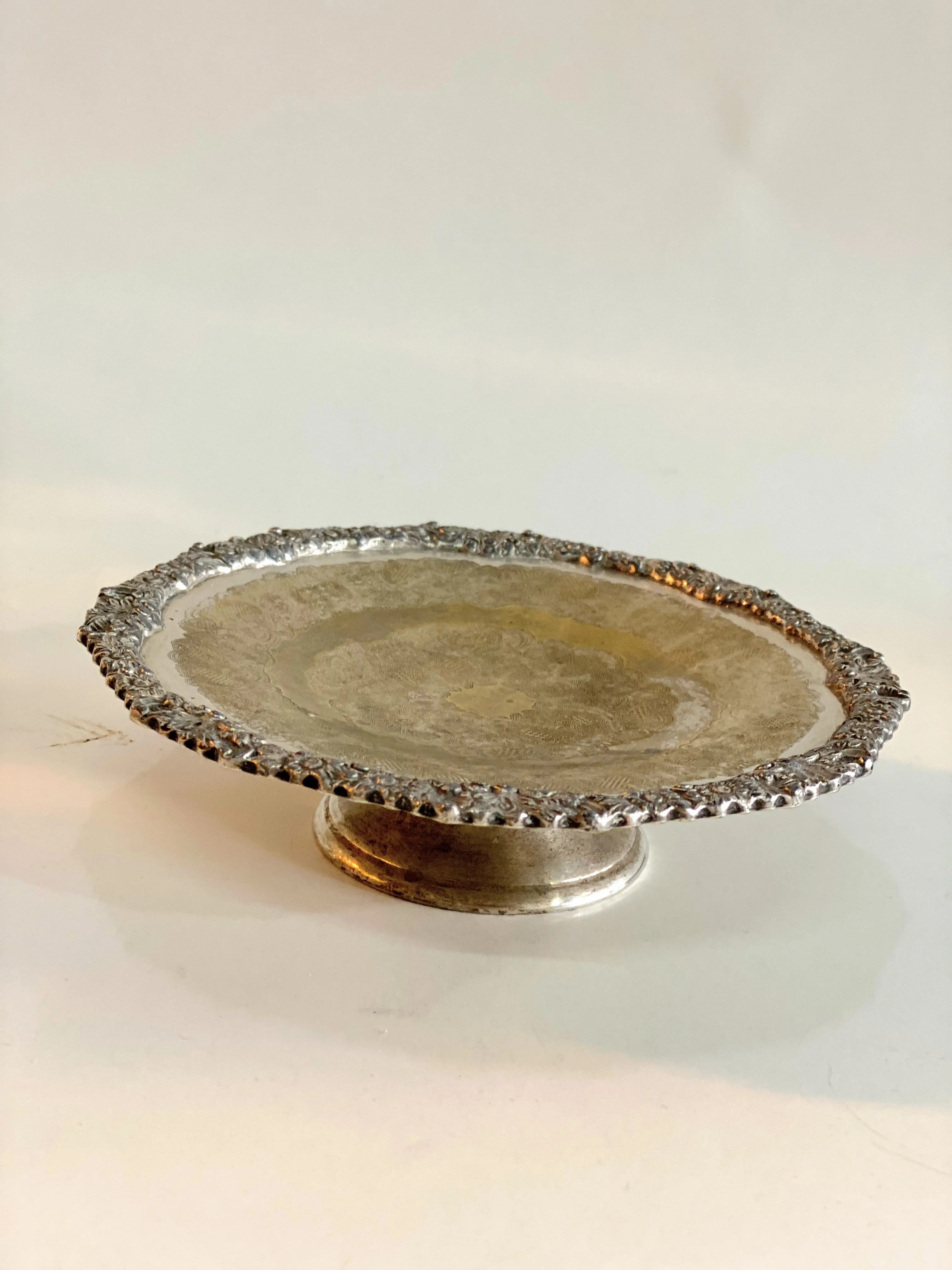 TORTERA DE PLATA ANTIQUE TPA 04  diam 17 CM