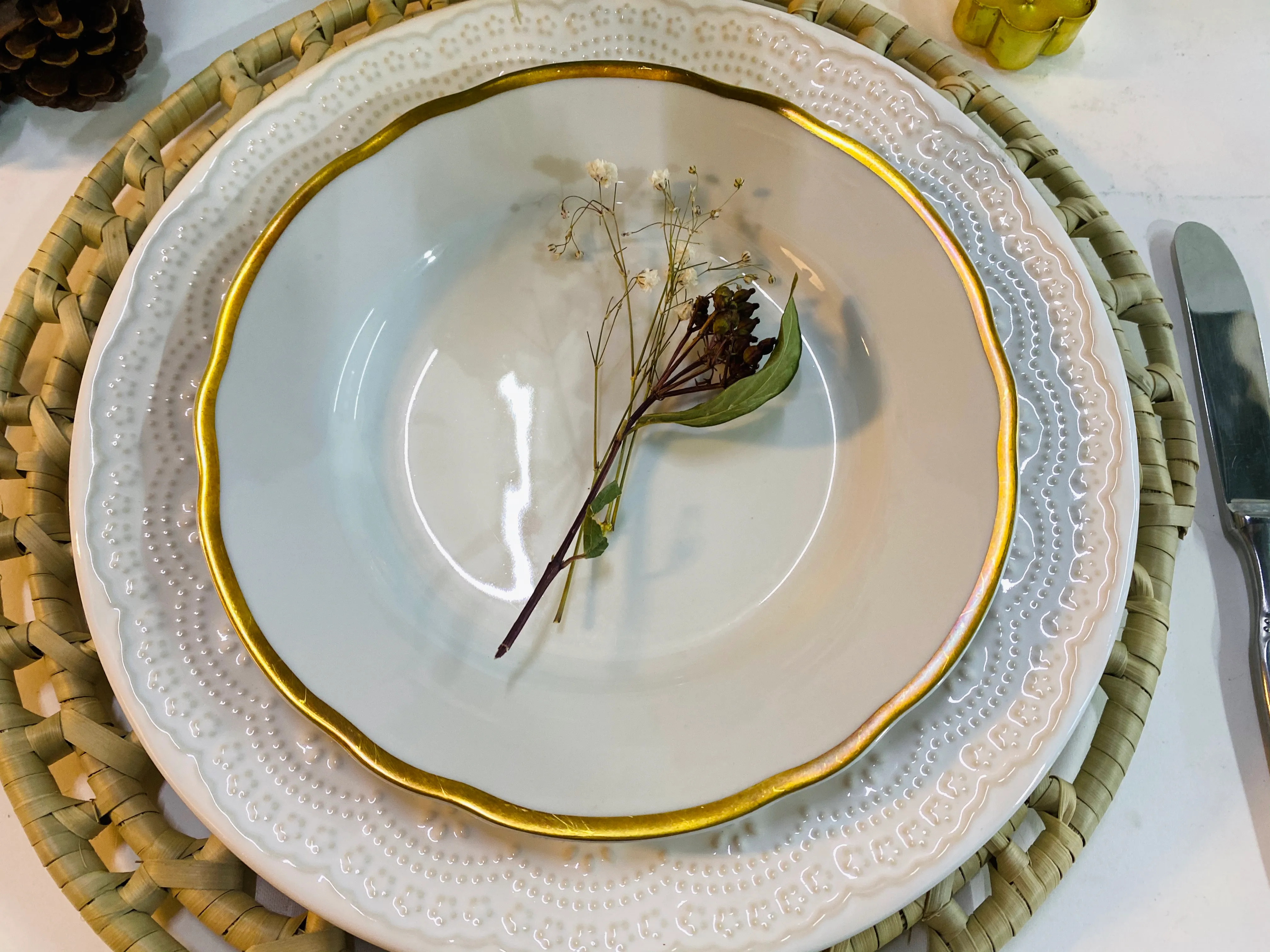 PLATO ENTRADA / POSTRE  VERBANO   BORDE ORO ONDAS   19 CM "ME4"