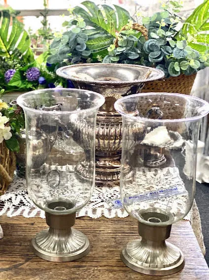 FANAL CON PIE PELTRE ART DECO  Boca 17 X 33 CM Alt.