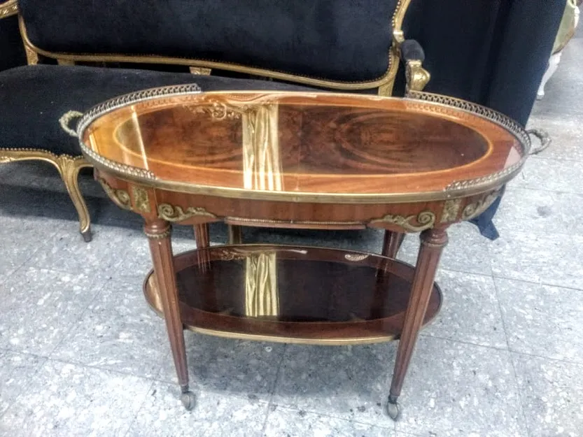 CARRO BAR  FRANCES CON BRONCERIA :Med: Diam 80 x 40 cm  ,Alto 64