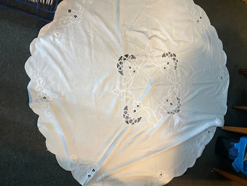 MANTEL REDONDO ALGODON BORDADO  MRB2  1.60 mt