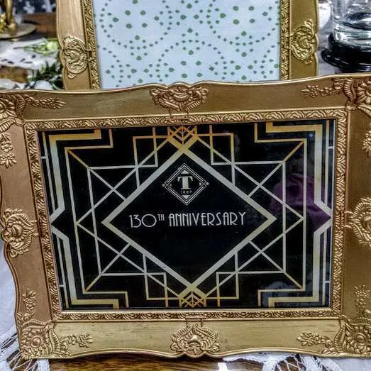 porta retrato oro real 18 x 13 cm