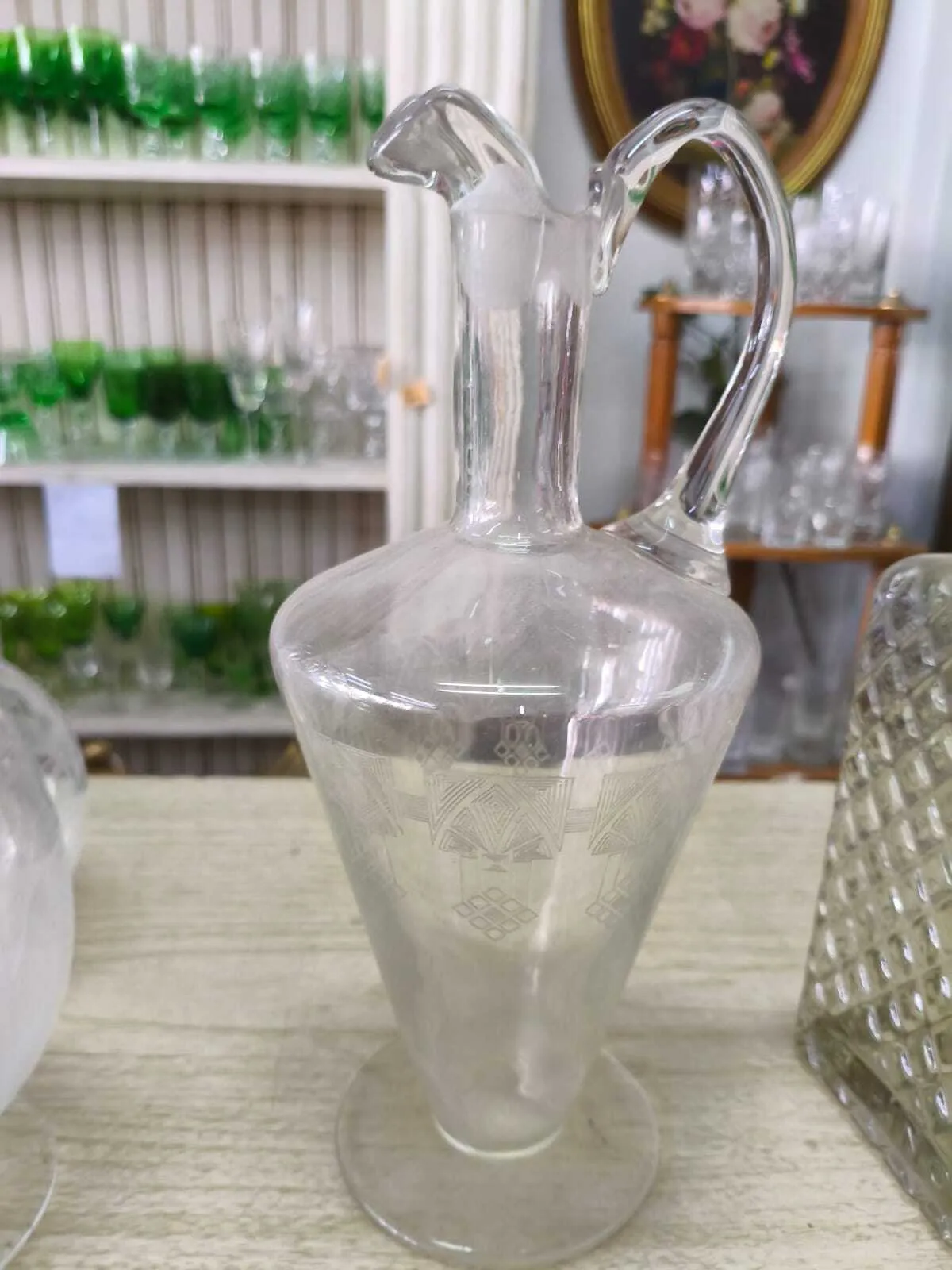 BOTELLON  LICORERA  DE CRISTAL CON AZA -- "BL04"