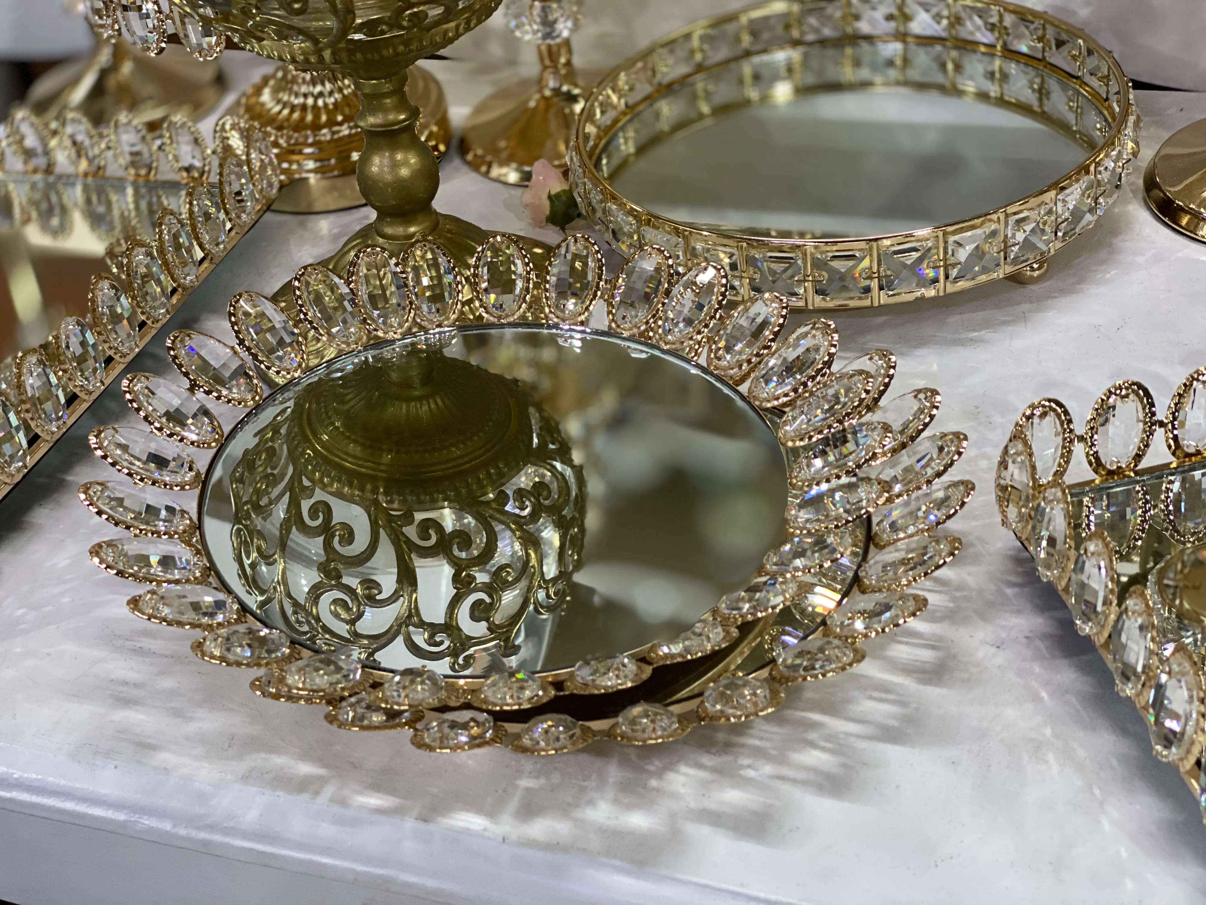 BANDEJA REDONDA ORO DIAMANTE OVAL  -Diam 27 x 3 cm (CS012)