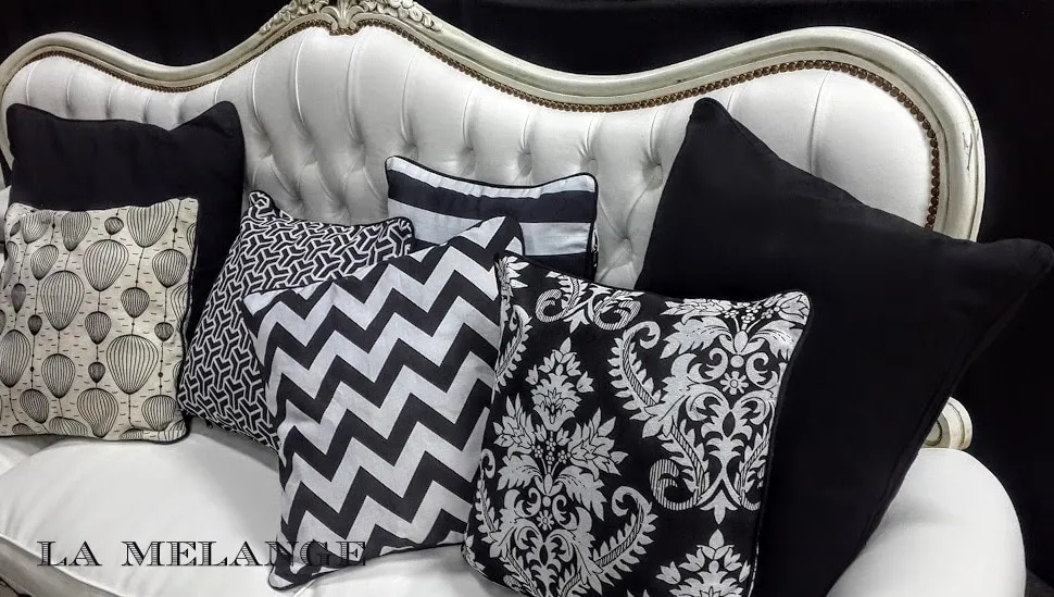 ALMOHADON -BLANCO&NEGROS - ARABESCO