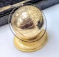 MINI GLOBO TERRAQUEO DORADO