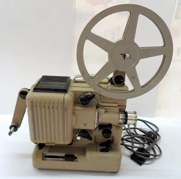PROYECTOR  EUMIG P8 PHONOMATIC AUSTRIACO