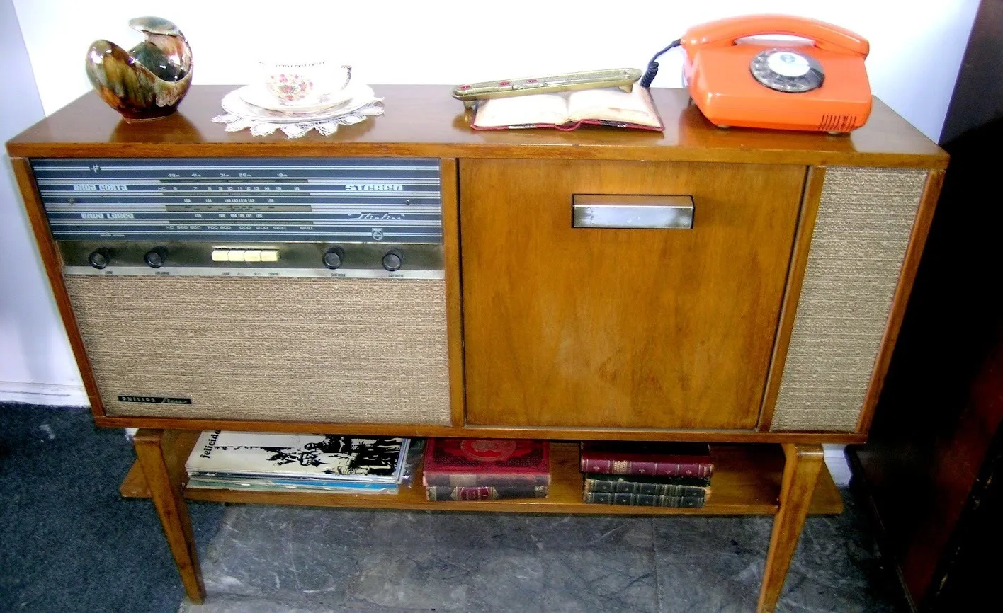 COMBINADO  RETRO PHILIPS STEREO 106 X 24 X 75 CM ALT.