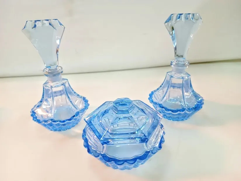JUEGO DE TOILETTE PERFUMEROS CRISTAL AZUL TUEQUEZA  - 3 PZAS