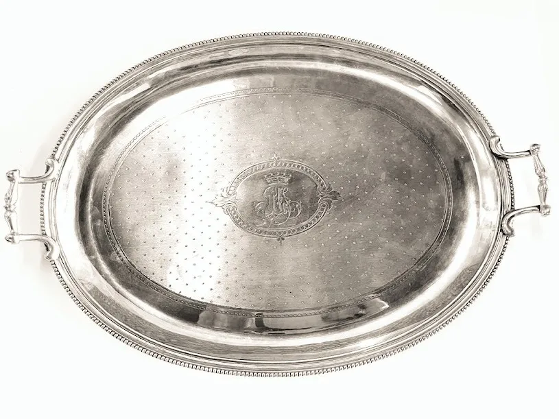 BANDEJA PLATA OVAL CON ASAS BPO "CORONA"  40X 28 CM