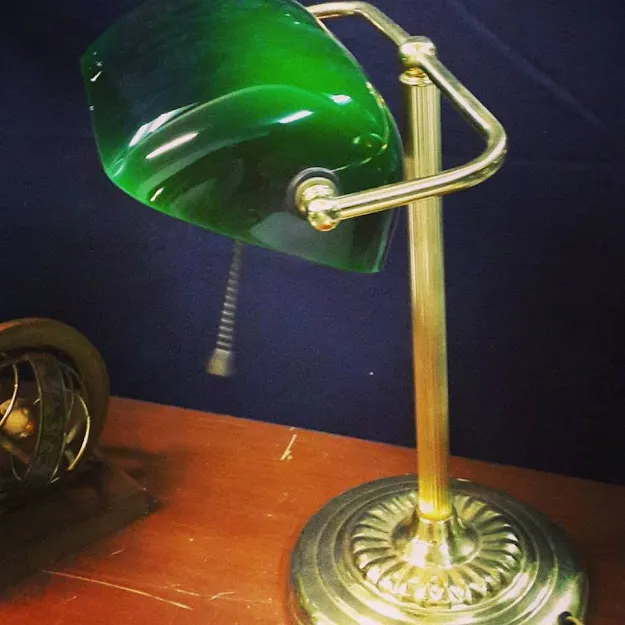 LAMPARA DE  ESCRITORIO TULIPA  CRISTAL VERDE 