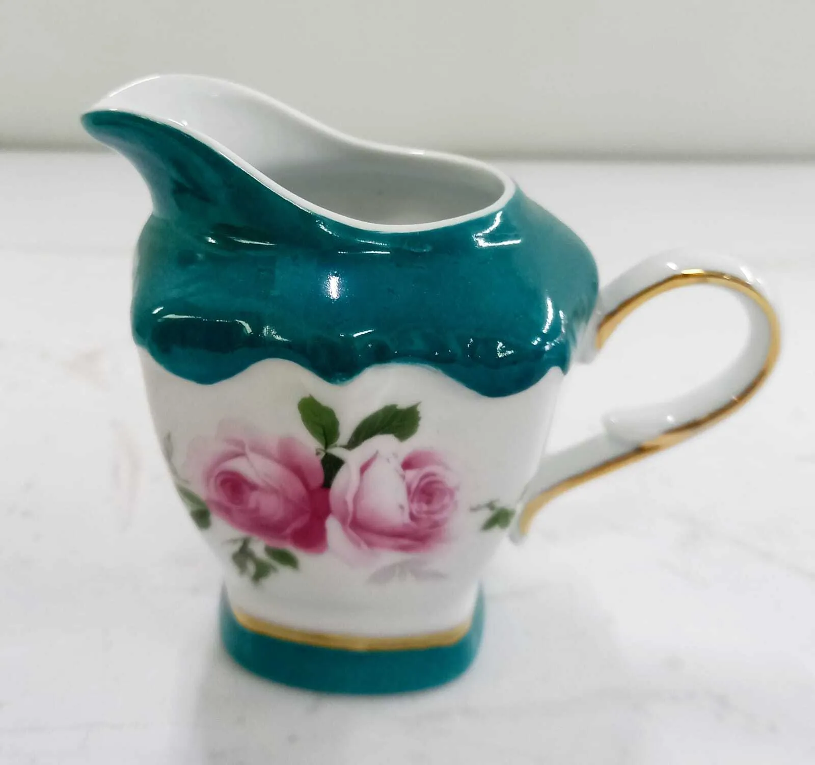 LECHERA VERDE ESMERALDA