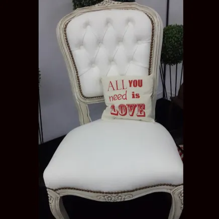 SILLAS LUIS XV CAPITONEE BLANCO.